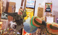Goblin flying in Times Sq1.jpg (102965 bytes)